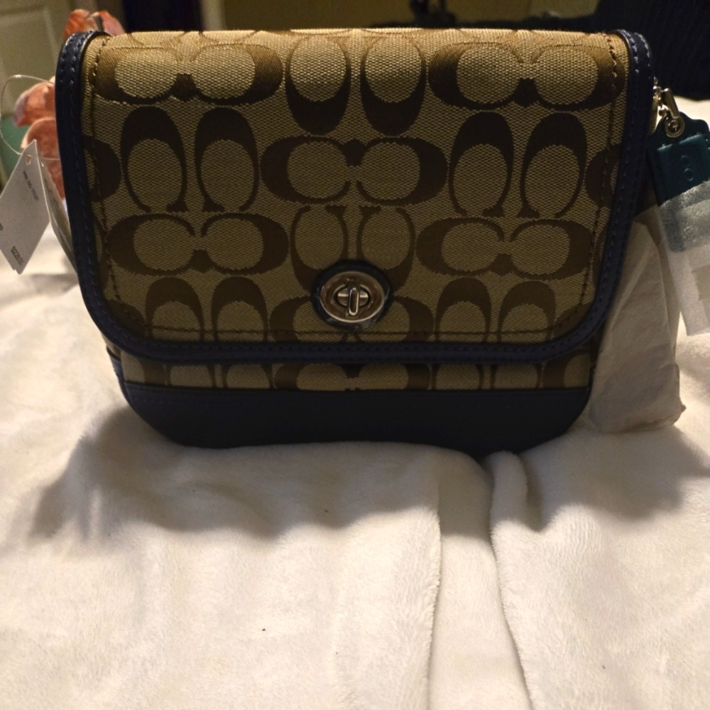 Coach Park Signature Crossbody Bag New With Tags